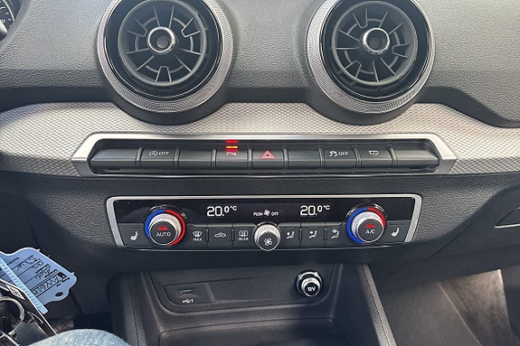 Audi Q2 18 of 18