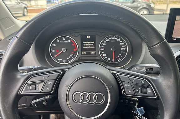 Audi Q2 17 of 18
