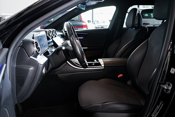 Mercedes-Benz C300 22 of 27