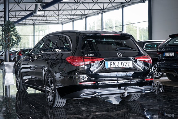 Mercedes-Benz C300 7 of 27
