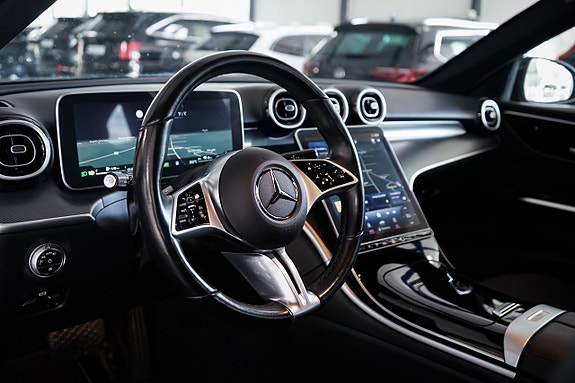 Mercedes-Benz C300 20 of 27