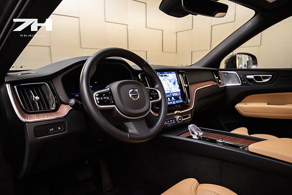 Volvo XC60 9 of 23