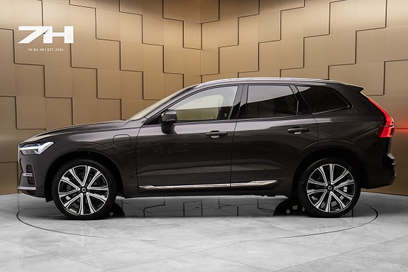 Volvo XC60 2 of 23