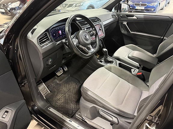 Volkswagen Tiguan 12 of 24