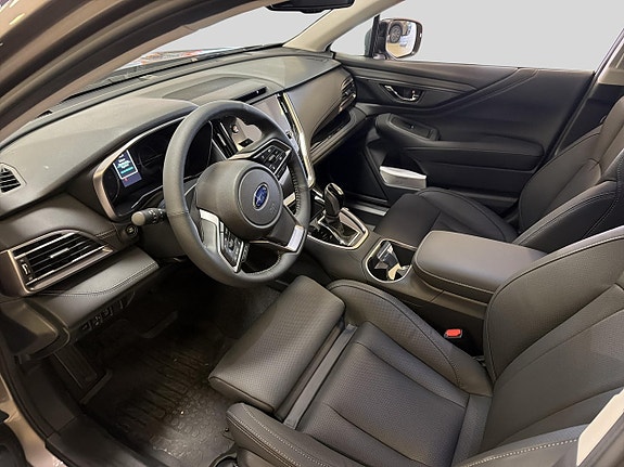 Subaru Outback 5 of 9