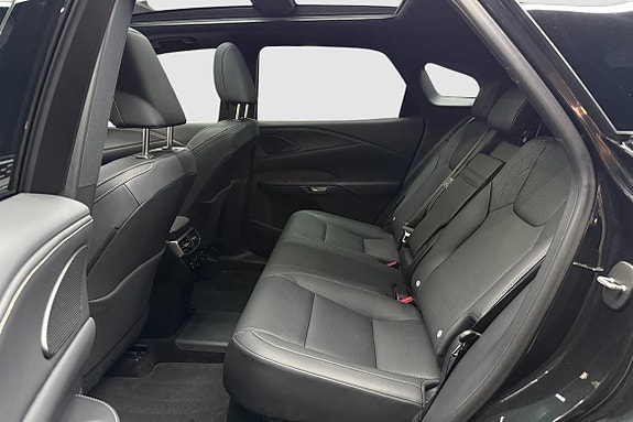 Lexus RX450h 14 of 19