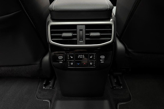 Lexus RX450h 16 of 19