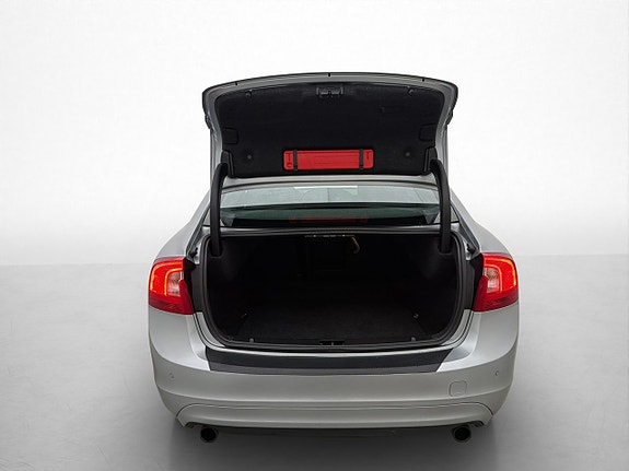 Volvo S60 25 of 29