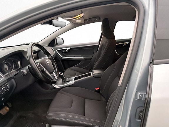 Volvo S60 11 of 29