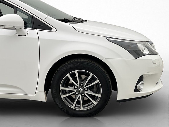 Toyota Avensis 29 of 29