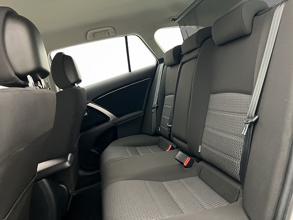 Toyota Avensis 16 of 29