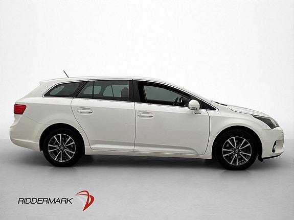 Toyota Avensis 9 of 29
