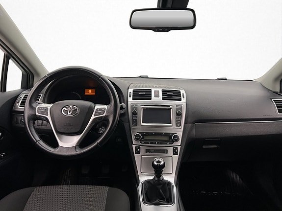 Toyota Avensis 12 of 29