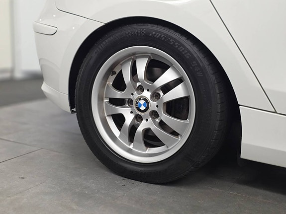 BMW 118d 5 of 7