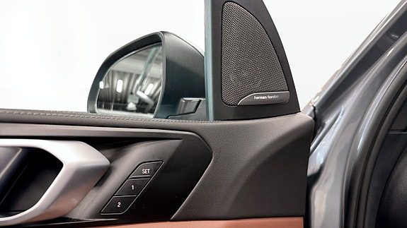 BMW X5 13 of 16