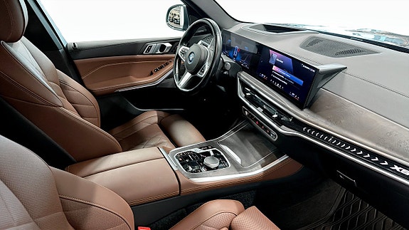 BMW X5 3 of 16
