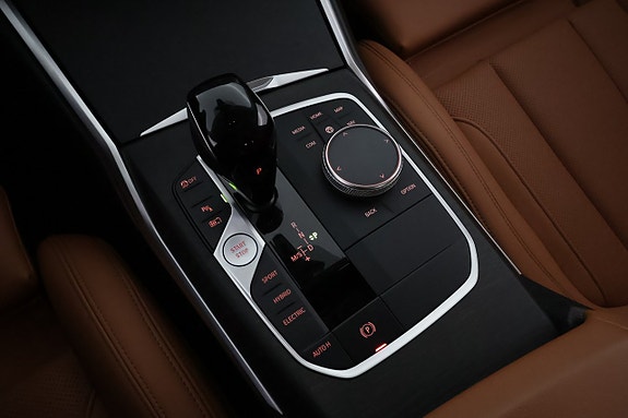 BMW 330e 23 of 27