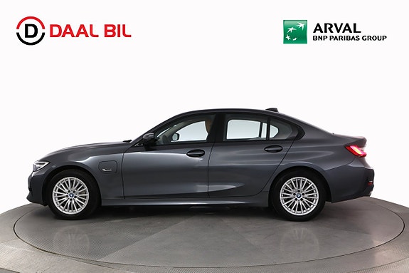 BMW 330e 9 of 27