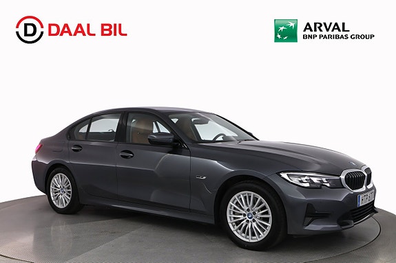 BMW 330e 4 of 27