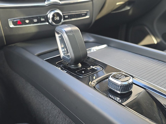 Volvo XC60 19 of 19