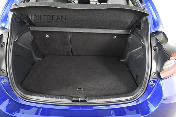 Toyota Yaris 10 of 22