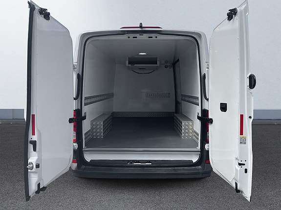 Volkswagen Crafter 35 11 of 17