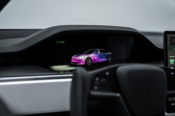 Tesla Model S 23 of 27