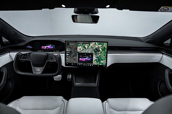 Tesla Model S 25 of 27