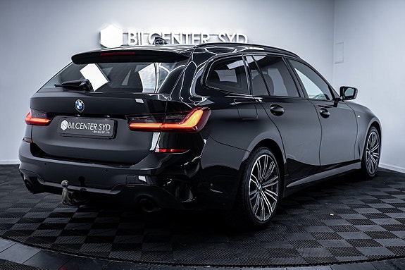 BMW 320 8 of 27