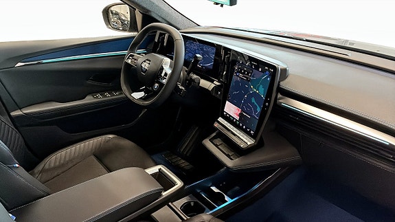 Renault Scenic E-Tech 12 of 19