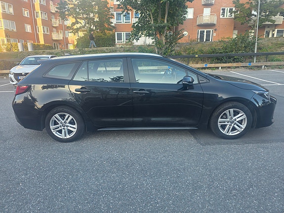 Toyota Corolla 3 of 10