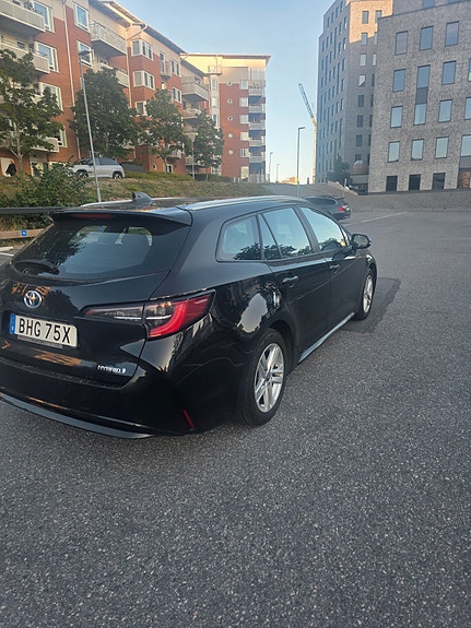 Toyota Corolla 2 of 10