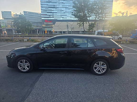 Toyota Corolla 6 of 10