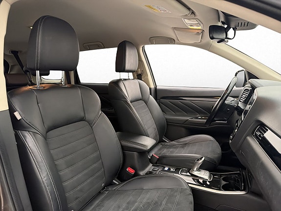 Mitsubishi Outlander 23 of 30