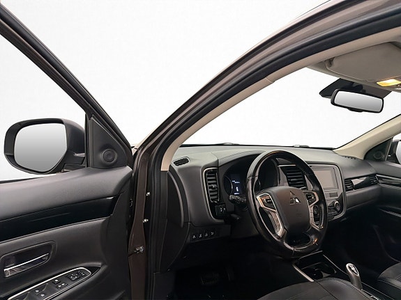 Mitsubishi Outlander 9 of 30
