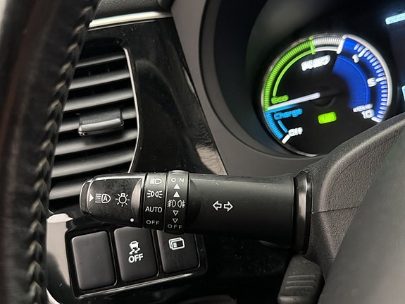 Mitsubishi Outlander 12 of 30
