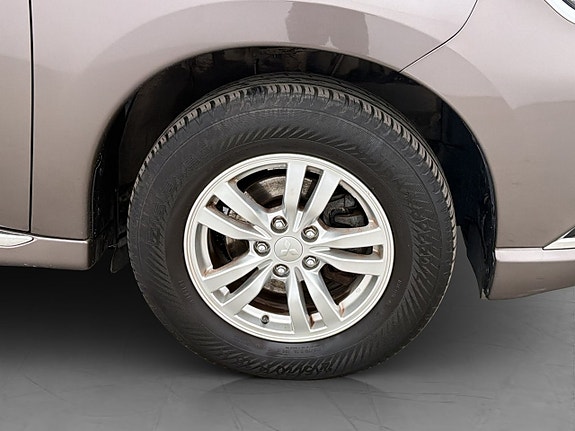 Mitsubishi Outlander 30 of 30