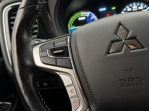 Mitsubishi Outlander 13 of 30