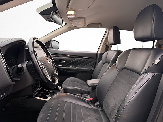 Mitsubishi Outlander 10 of 30