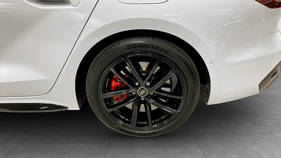 Audi A5 6 of 12