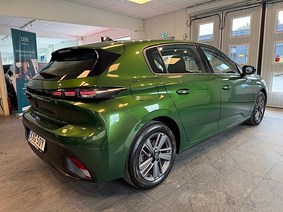 Peugeot 308 4 of 24