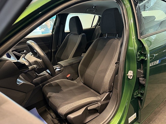 Peugeot 308 10 of 24