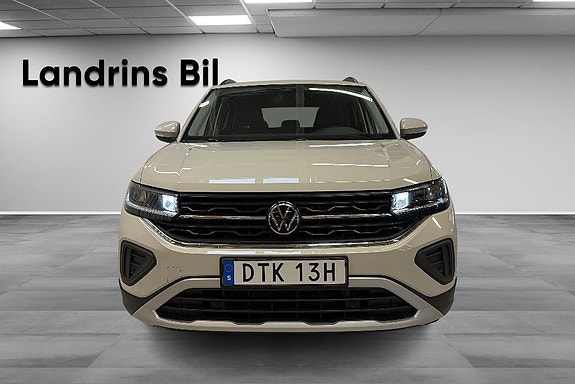 Volkswagen T-Cross 2 of 17