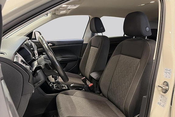 Volkswagen T-Cross 10 of 17