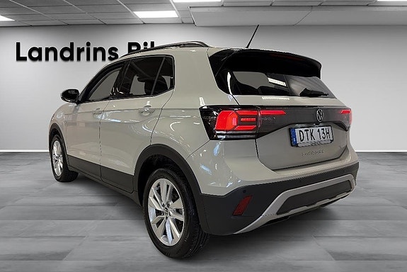 Volkswagen T-Cross 6 of 17