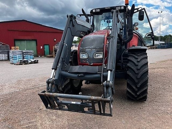 Valtra T 162 D 2 of 17