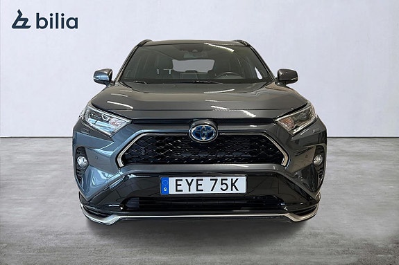 Toyota RAV4 6 of 26
