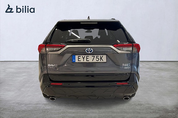 Toyota RAV4 5 of 26