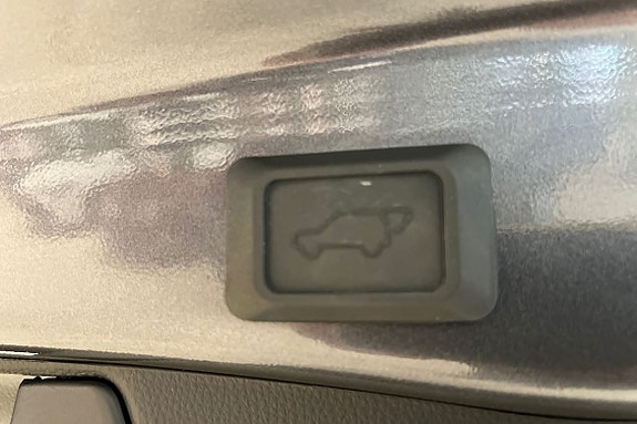 Toyota RAV4 23 of 26