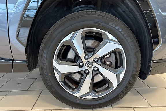 Toyota RAV4 17 of 26